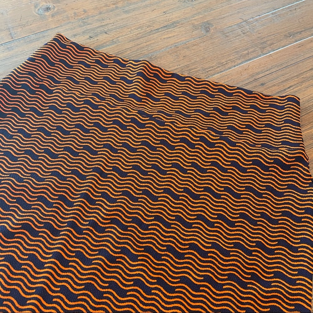 LuLaRoe XL Cassie skirt- navy blue & orange print - Picture 3 of 13